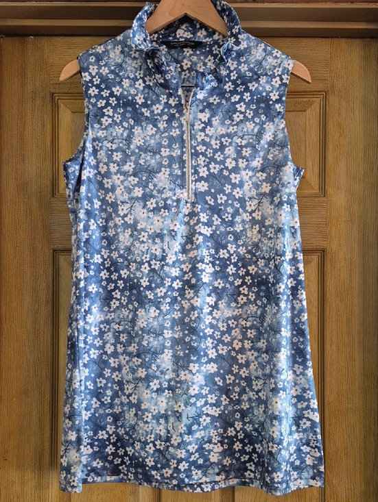 Tango Mango Dresses & Skirts - Tango Mango Sleeveless 1/4 Zip Front High Stand Up Neckline Blue White Floral L